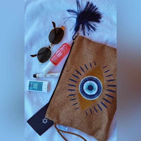 Meet your Posher, Dona - Picture 1 of 1